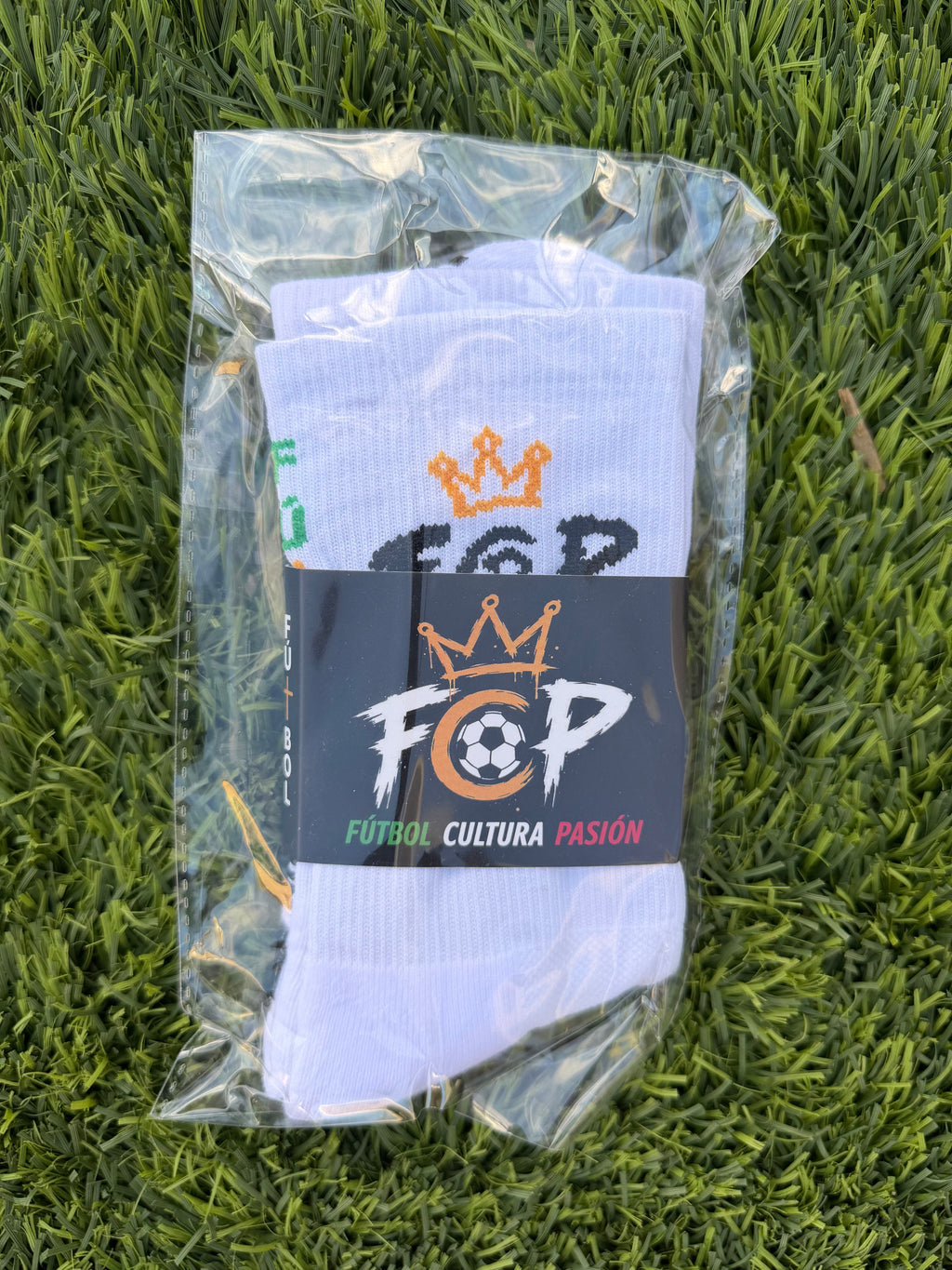 FCP Grip Socks – 2-Pair Pack (White & Black)