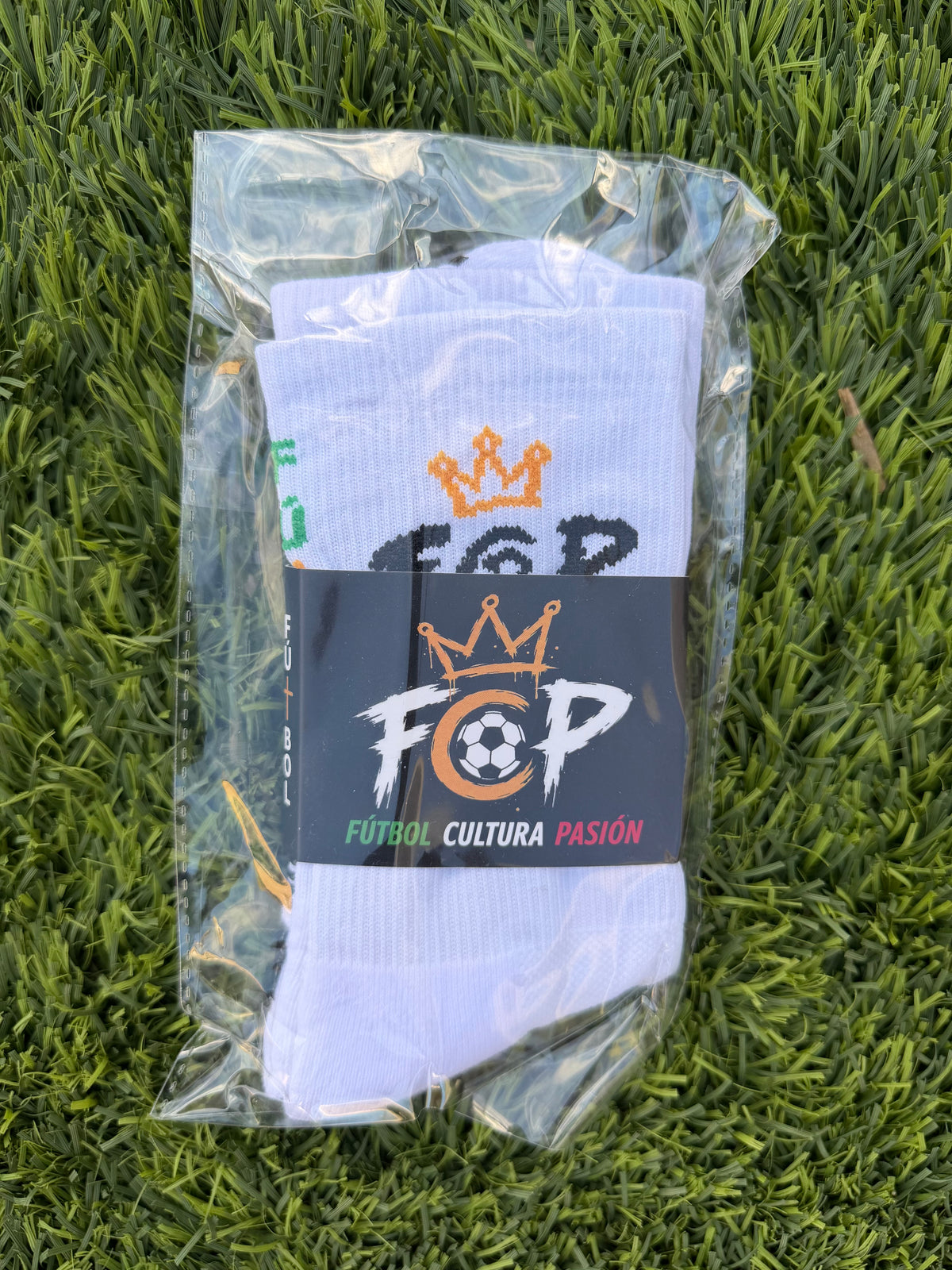 FCP Grip Socks – 2-Pair Pack (White & Black)